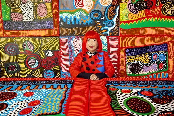 La artista japonesa Yayoi Kusama visitará tierras peruanas para evento artístico en su honor